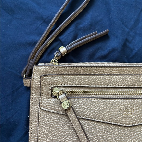 Tutilo New York Gold Wristlet - faux leather - Picture 4 of 8